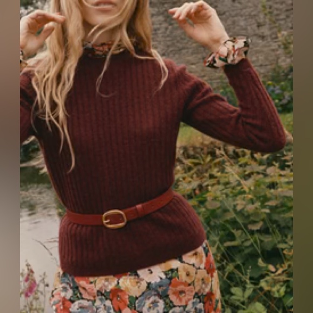 Doen Hyeres Cashmere Sweater in Dark Garnet, Size M - Picture 2 of 6